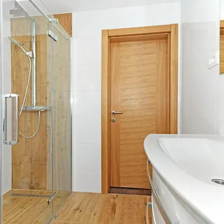 Διαμέρισμα In With Kitchen Βόντιτσε