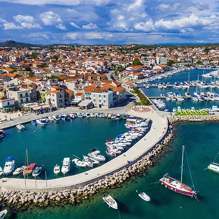 Three-bedroom In * Vodice