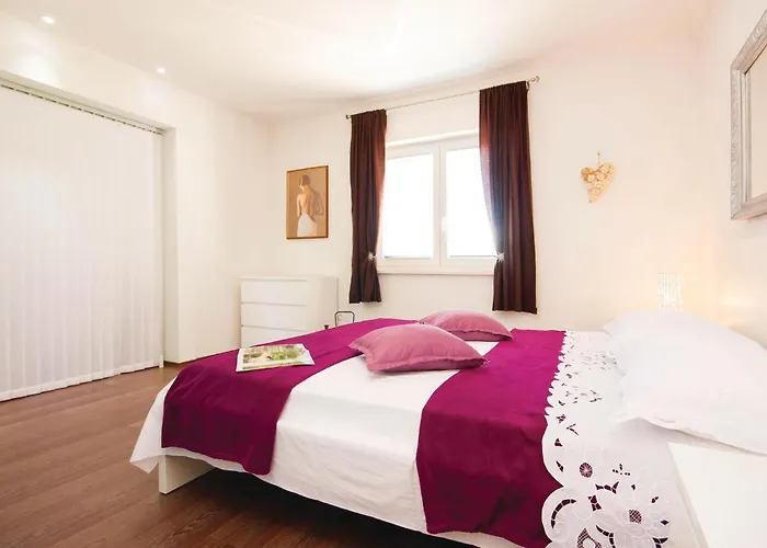 Apartman Three-bedroom In *